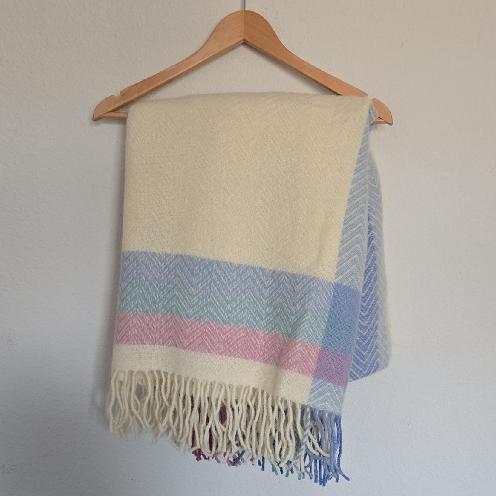 Vintage Alafoss Comfort 100% Pure Virgin Wool Multicolor Chevron Throw Blanket